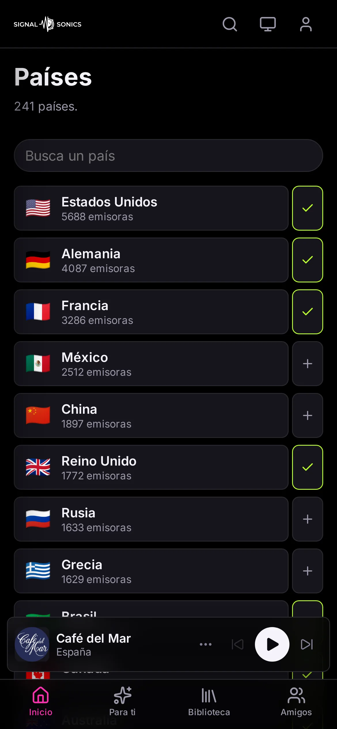 La lista de países en un móvil: 241 países, cada uno con su número de emisoras, empezando por Estados Unidos, Alemania y Francia