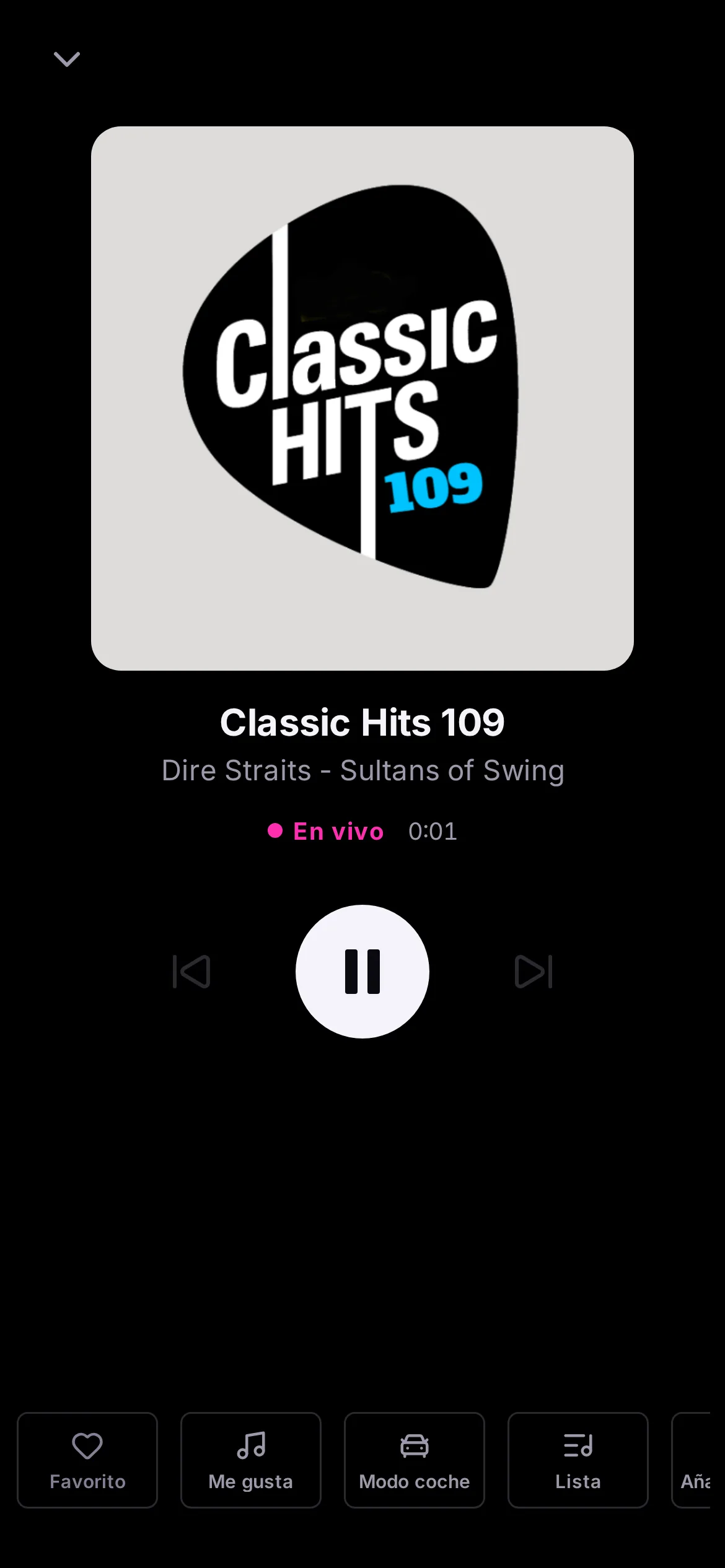Reproduciendo ahora en un móvil: el logotipo de Classic Hits 109 a tamaño completo, la canción The Cars – Let’s Go y un gran botón de pausa
